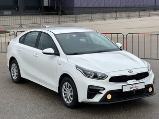 2020 Kia Cerato IV, белый, 2197000 рублей, вид 4