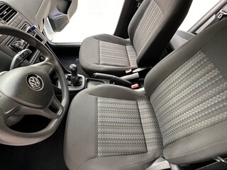 2018 Volkswagen Polo V Рестайлинг, белый, 995000 рублей, вид 5