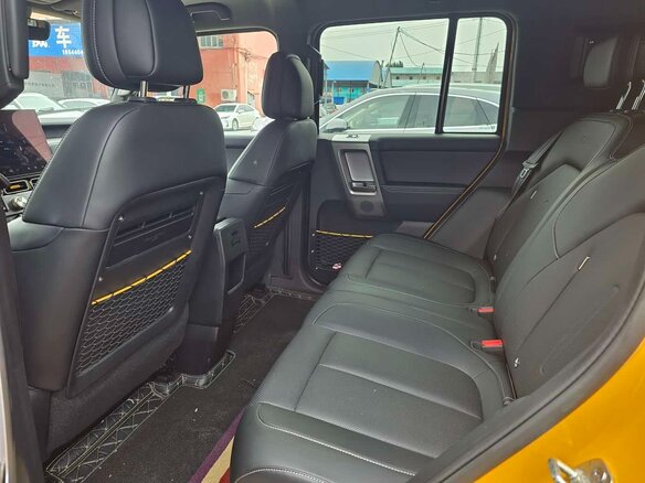 2025 iCar V23 59.93 kWh, жёлтый - вид 12