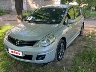 2012 Nissan Tiida I Рестайлинг, серебристый, 1300000 рублей, вид 2