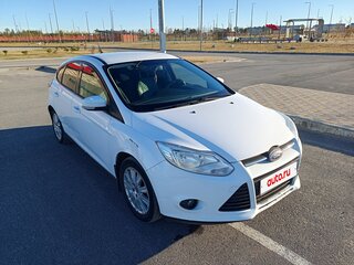 2013 Ford Focus III, белый, 680000 рублей, вид 2