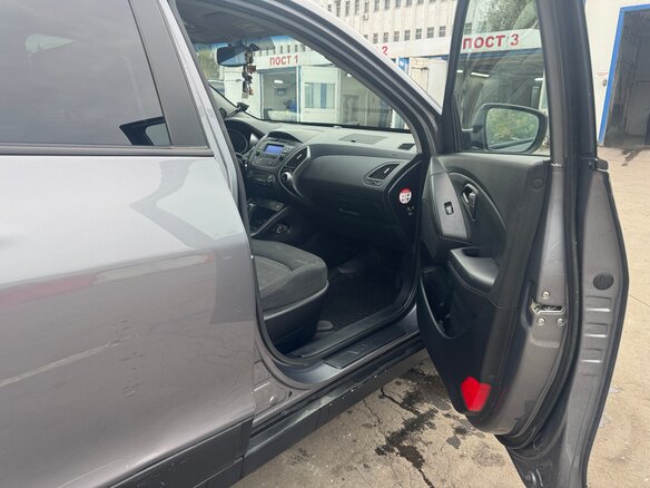 2014 Hyundai ix35 I Рестайлинг, серый, 999999 рублей - вид 8
