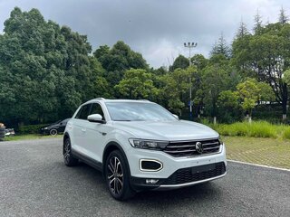 2022 Volkswagen T-Roc I (China Market), белый, 1675000 рублей, вид 3