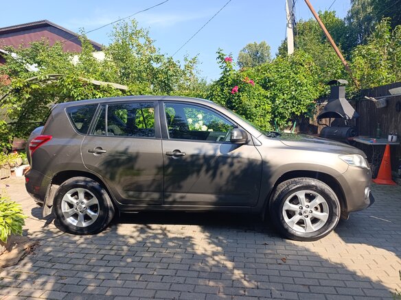2011 Toyota RAV4 III (XA30) Рестайлинг, бежевый - вид 3