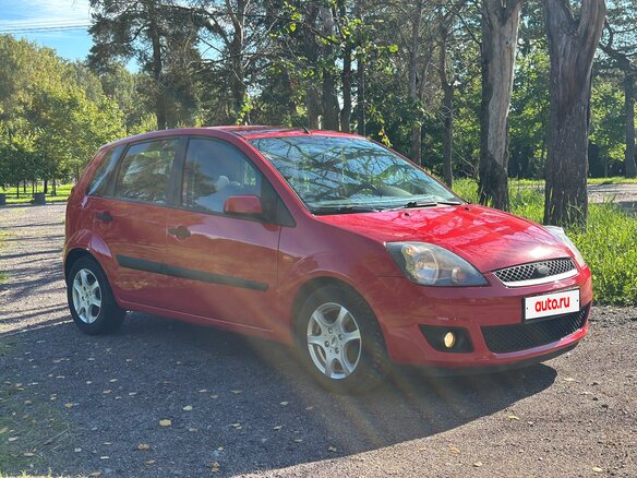 2007 Ford Fiesta Mk5, красный, 299000 рублей - вид 2