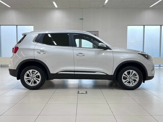 2025 Chery Tiggo 4 Pro I Рестайлинг, серебристый, 1780000 рублей, вид 4