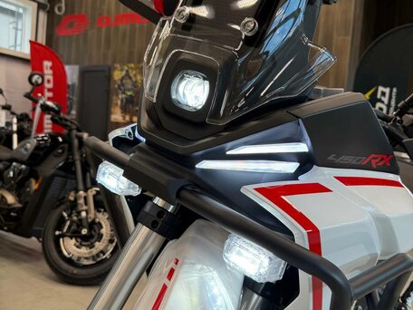 2026 QJMotor SRT 450 RX, серый, 559000 рублей, вид 4