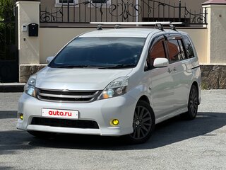 2012 Toyota ISis I Рестайлинг, белый, 1400000 рублей, вид 3