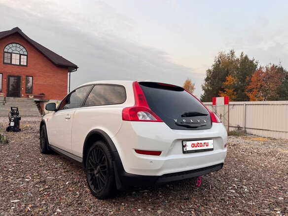 2012 Volvo C30 I Рестайлинг, белый, 980000 рублей - вид 16