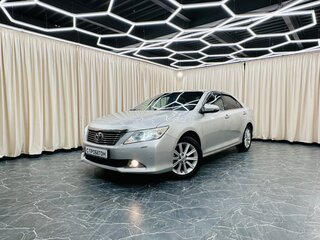 2013 Toyota Camry VII (XV50), серебристый, 1799000 рублей, вид 1