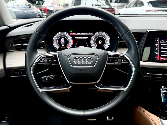 2023 Audi Q6 50 TFSI, чёрный, 6900000 рублей - вид 25