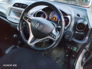 2011 Honda Fit Hybrid II, серебристый, 770000 рублей, вид 5