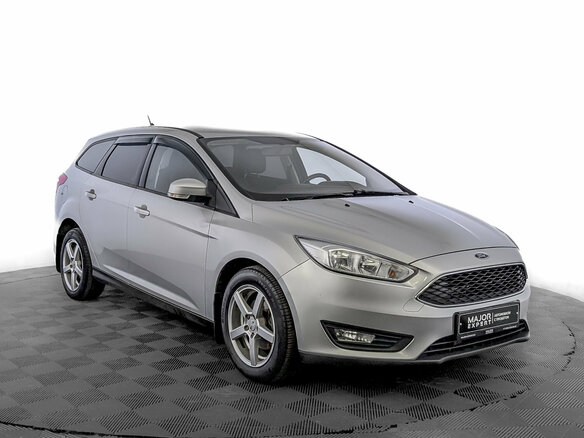 2018 Ford Focus III Рестайлинг, серебристый, 1015000 рублей - вид 2