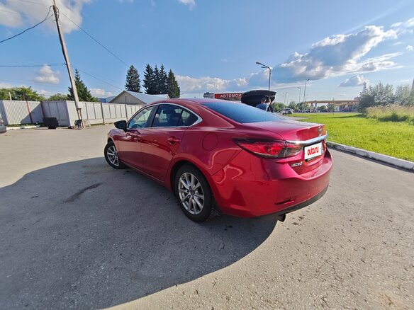 2015 Mazda 6 III (GJ) Рестайлинг, красный, 1450000 рублей - вид 14