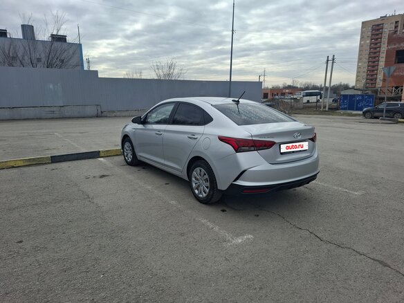 2020 Hyundai Solaris II, серебристый, 1550000 рублей - вид 6