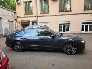2021 Audi A7 45 TFSI II (4K), серый, 5100000 рублей, вид 4