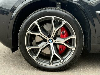 2024 BMW X5 40d IV (G05/G18) Рестайлинг, чёрный, 13000000 рублей, вид 3