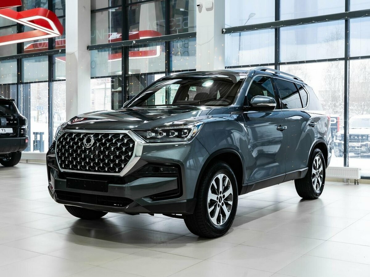 Открыть фотографии: KGM Rexton