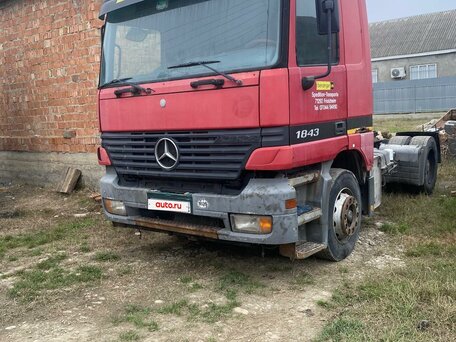 1997 Mercedes-Benz Actros, красный, 650000 рублей, вид 1