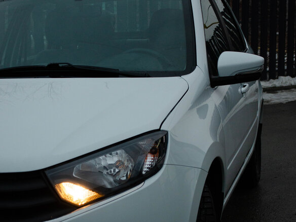 2023 Lada (ВАЗ) Granta I Рестайлинг, белый, 650000 рублей - вид 2