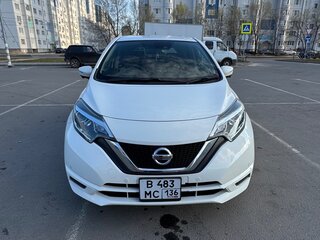 2018 Nissan Note II Рестайлинг, белый, 950000 рублей, вид 2