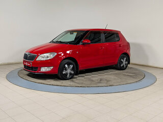 2012 Skoda Fabia II Рестайлинг, красный, 425900 рублей, вид 4