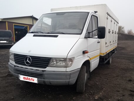 1999 Mercedes-Benz Фургон (4х2), белый, 1550000 рублей, вид 1