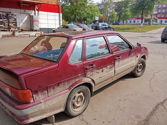 2005 Lada (ВАЗ) 2115, красный, 200000 рублей - вид 2