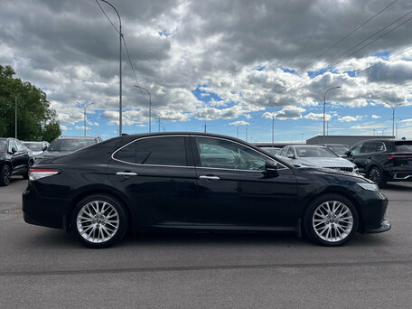 2018 Toyota Camry VIII (XV70), чёрный, 1970000 рублей, вид 3
