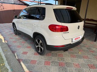 2013 Volkswagen Tiguan I Рестайлинг, белый, 1800000 рублей, вид 4