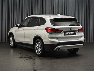 2021 BMW X1 18i sDrive II (F48) Рестайлинг, белый, 3129000 рублей, вид 2