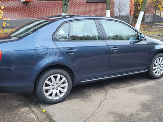 2010 Volkswagen Jetta V, синий, 850000 рублей, вид 2