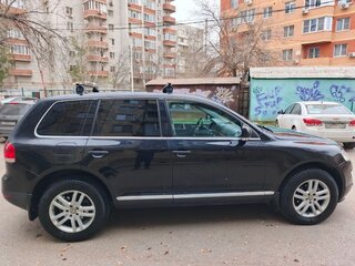 2005 Volkswagen Touareg I, чёрный, 800000 рублей, вид 2