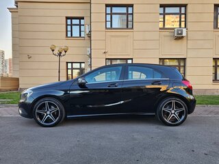 2013 Mercedes-Benz A-Класс 180 III (W176), чёрный, 1250000 рублей, вид 4