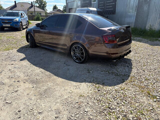 2013 Skoda Octavia III (A7), коричневый, 950000 рублей, вид 4