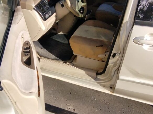 2001 Mazda MPV II (LW), бежевый, 430000 рублей - вид 16