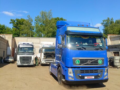 2013 Volvo FH, синий, 2950000 рублей, вид 1