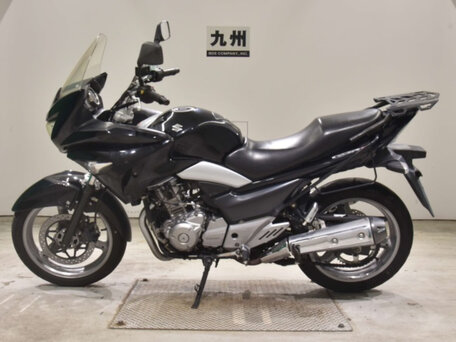 2013 Suzuki GSR 250, чёрный, 235000 рублей, вид 3