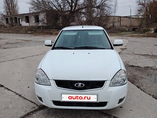 2014 Lada (ВАЗ) Priora I Рестайлинг, белый, 440000 рублей, вид 1