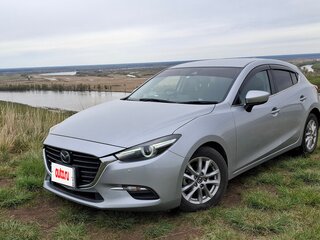 2017 Mazda Axela III Рестайлинг, серый, 1450000 рублей, вид 3