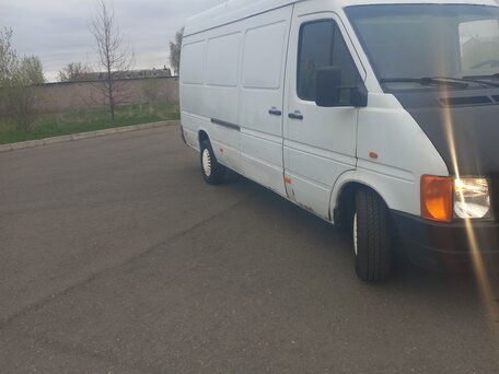 2003 Volkswagen LT, белый, 650000 рублей, вид 2