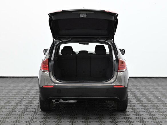 2011 BMW X1 18i I (E84), коричневый - вид 10