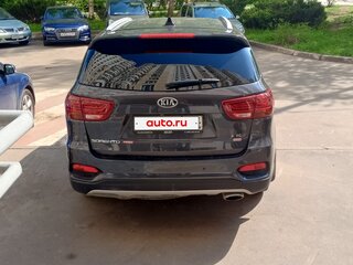 2018 Kia Sorento III Prime Рестайлинг, серый, 2300000 рублей, вид 2