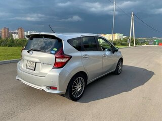 2020 Nissan Note II Рестайлинг, серебристый, 1020000 рублей, вид 5