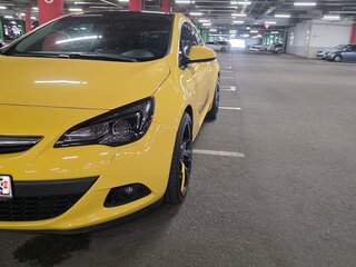 2013 Opel Astra GTC J Рестайлинг, жёлтый, 1070000 рублей, вид 2