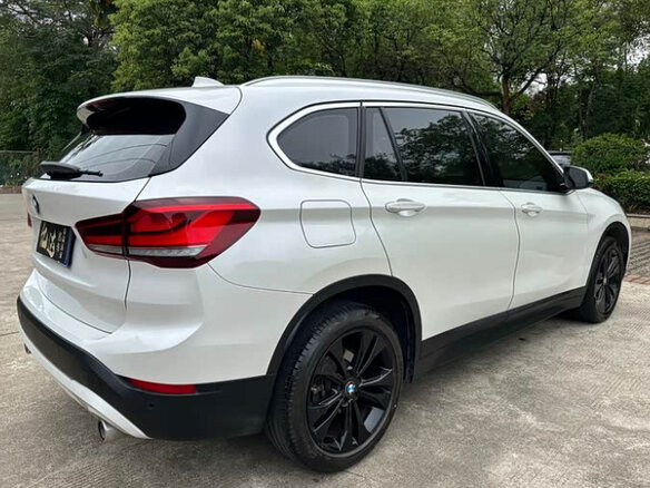 2021 BMW X1 20Li sDrive II (F48) Рестайлинг, белый - вид 14