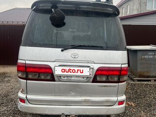 2000 Toyota Touring HiAce I, серебристый, 650000 рублей, вид 2