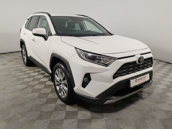 2021 Toyota RAV4 V (XA50), белый, 2875000 рублей - вид 2