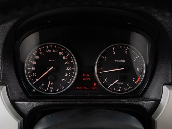 2011 BMW 3 серии 318i V (E90/E91/E92/E93) Рестайлинг, белый - вид 12