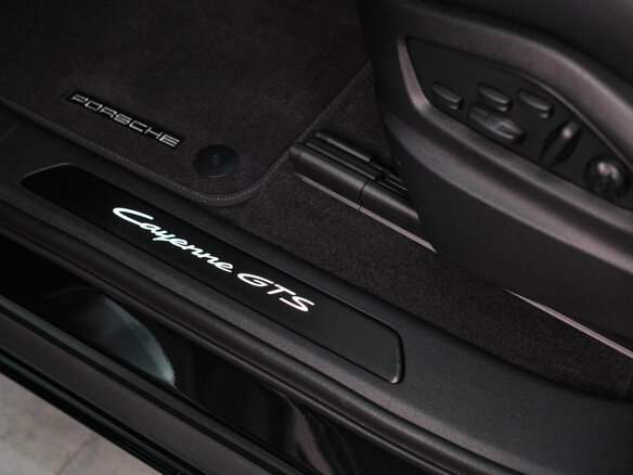 2025 Porsche Cayenne GTS Coupé III Рестайлинг, чёрный, 25690000 рублей - вид 15